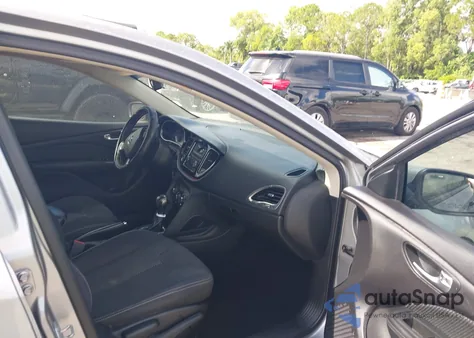 2015 Dodge Dart Sxt z USA, uszkodzony, nr VIN 1C3CDFBB8FD172530